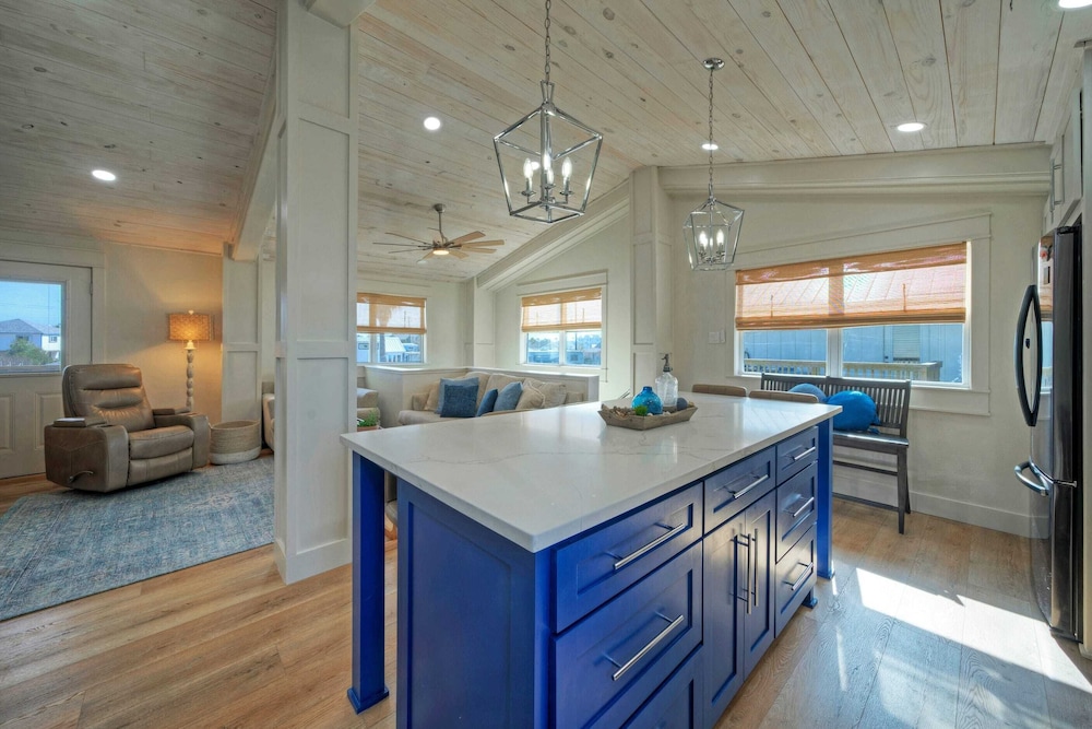Seaglass Landing Private Pool, Cabana, & Near Port Aransas Beaches