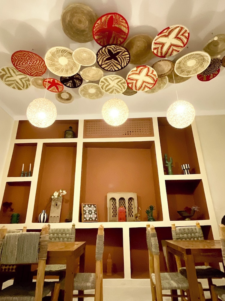 Riad Al Muhandiz