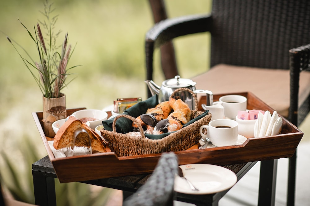 Ole Serai Luxury Camp
