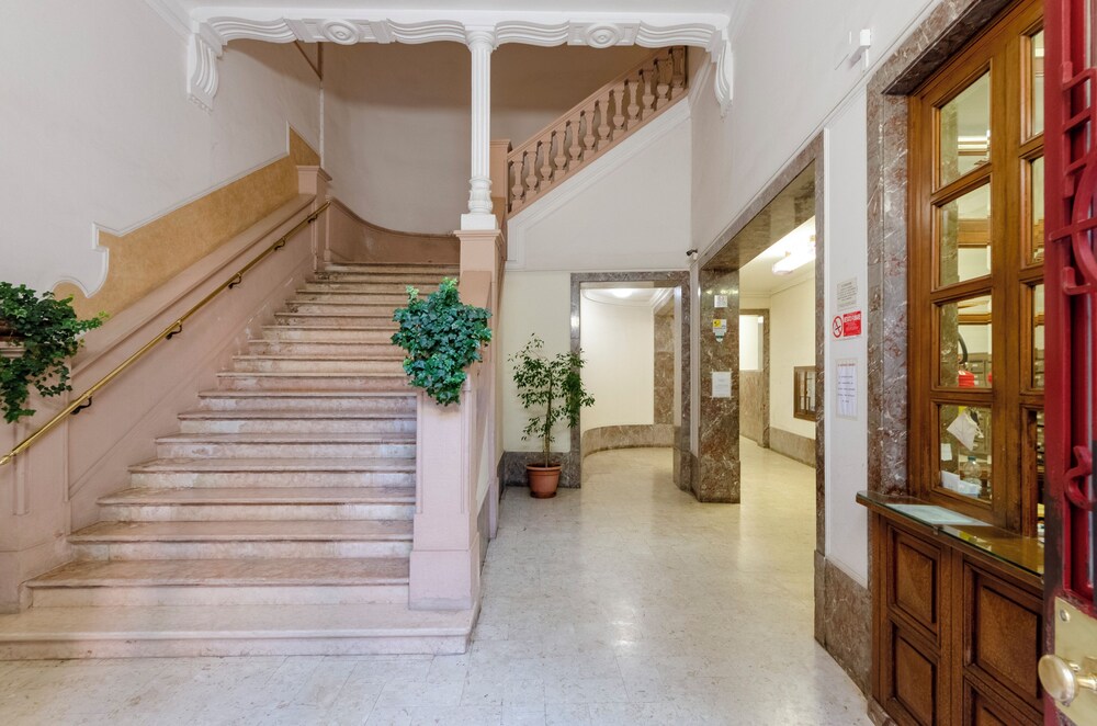 Charming apt with Garden in Castelletto