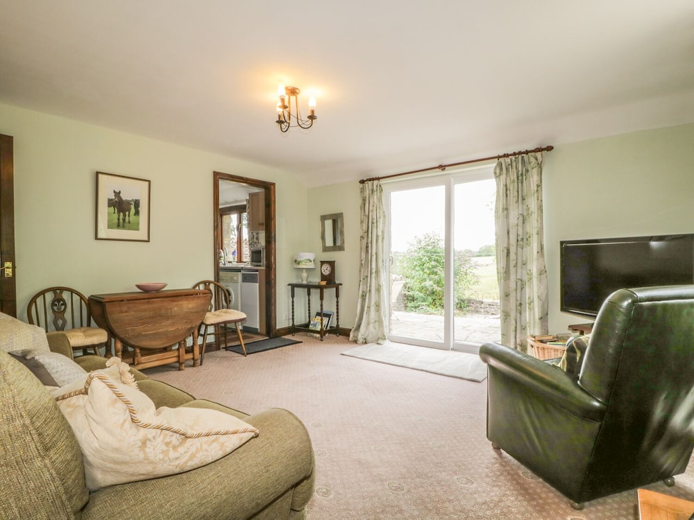 Pond End Cottage