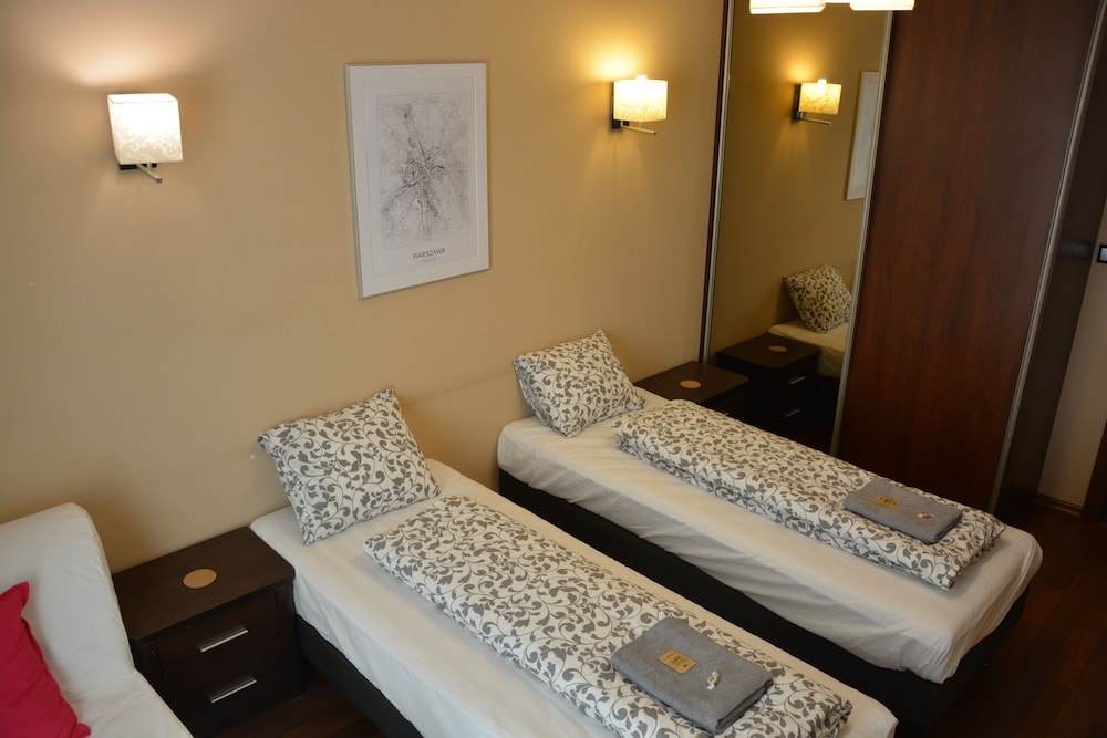Labo Apartment Towarowa Lux view 5