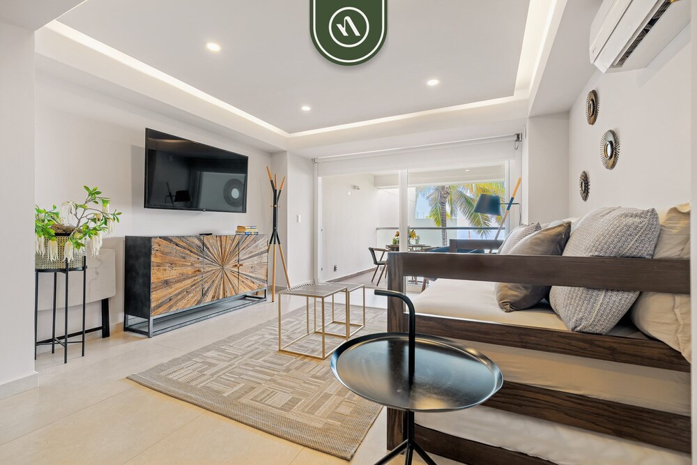 Harbor 171 by Naya Homes