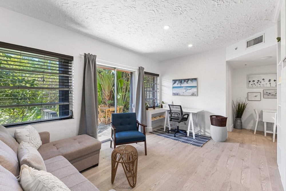 Delight and Cozy Apt Close to Las Olas the Beach