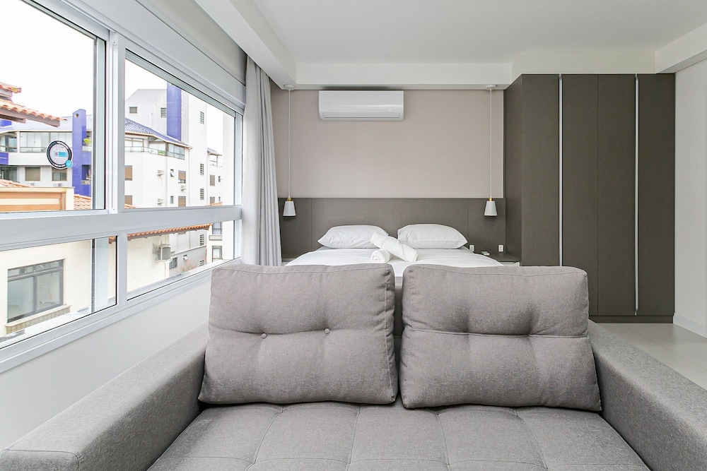 Modern duplex w/jacuzzi 240m beach JRR410
