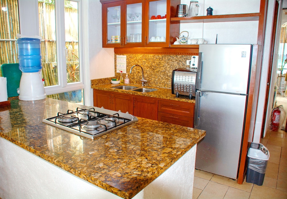 Mayumi Beach Villa