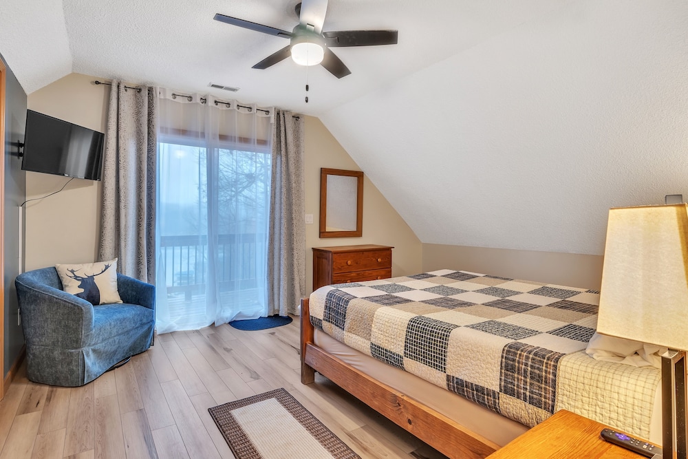 Deerfield Hideaway At Old Smokey 5 Bedroom Home