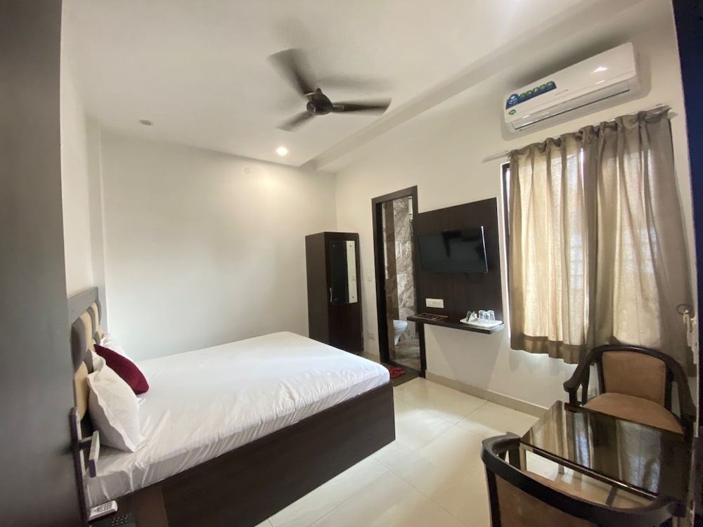 Hotel Star Karnal