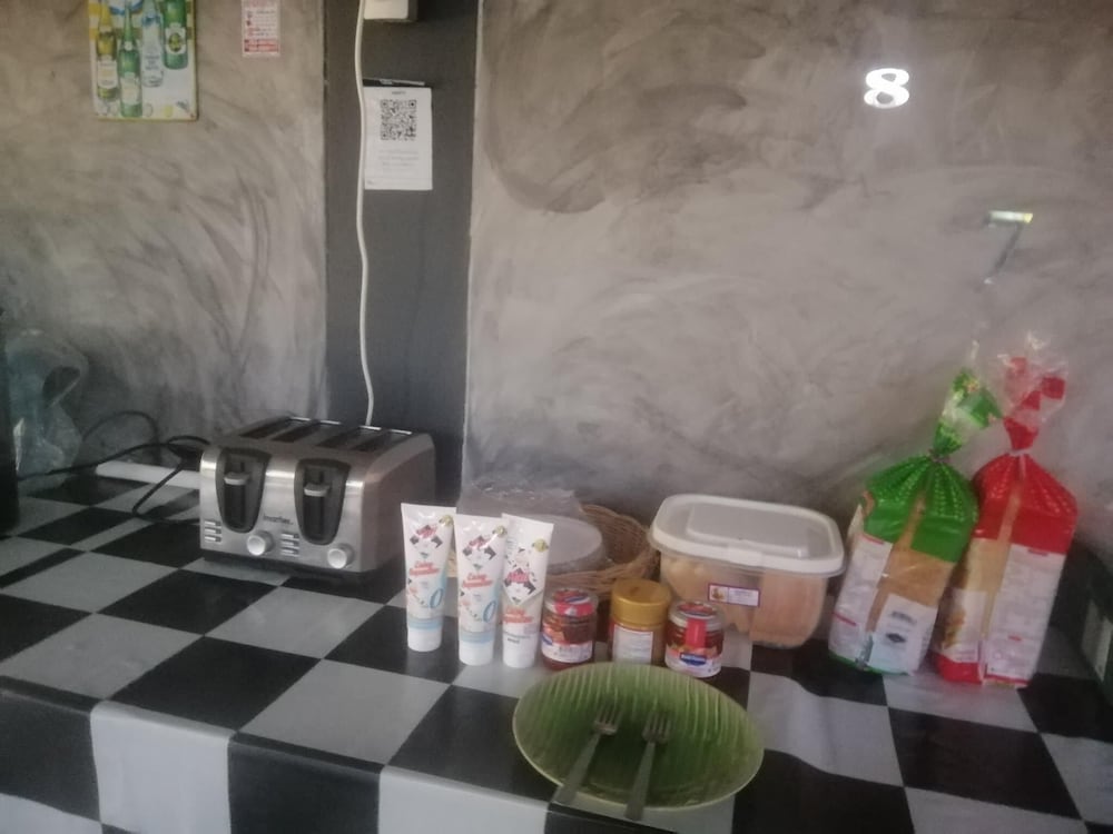 Lom Choi Home Stay Ayutthaya - Hostel