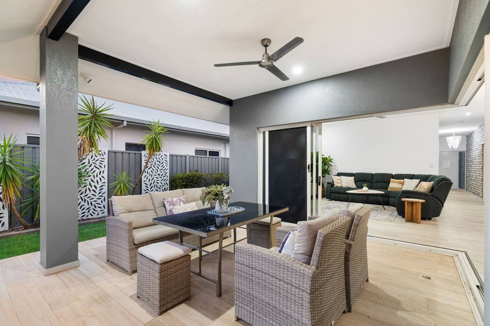 Zenhouse Solstice Designer 4-br Executive Retreat