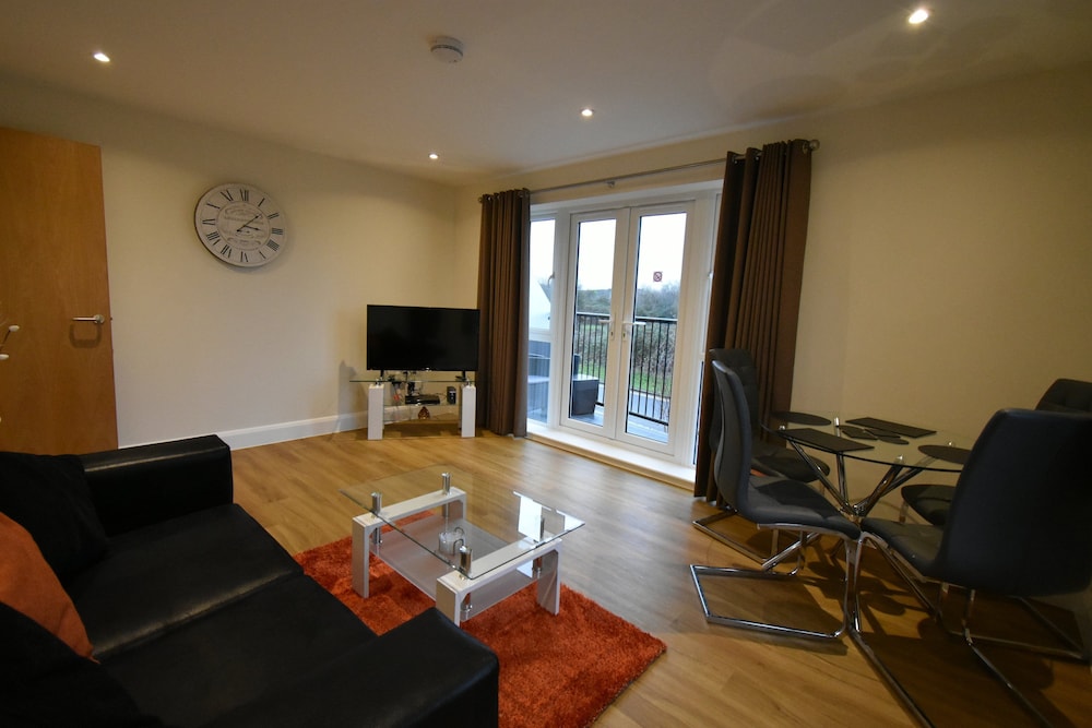 Heathrow Living Serviced Apartments by Ferndale