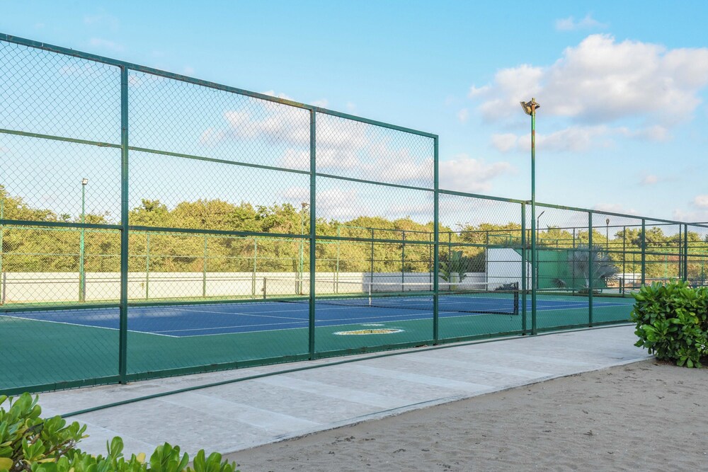 New Vidamar Apartment with Pool & Tennis