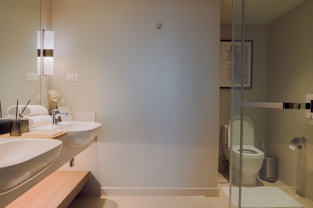 Hotel Residences at Acqua