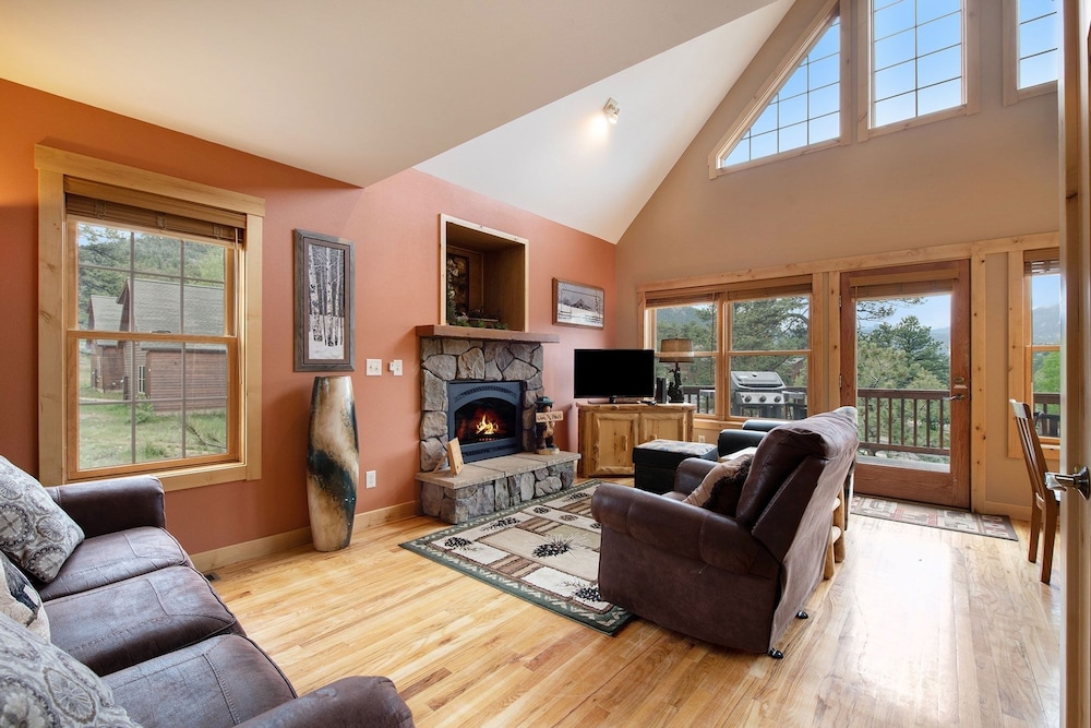 Solitude Condos - Estes Park CO