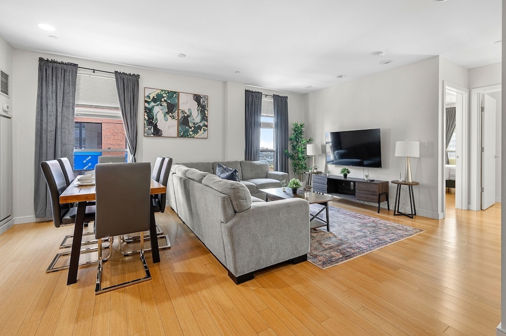 Furnished Apartment near BMC
