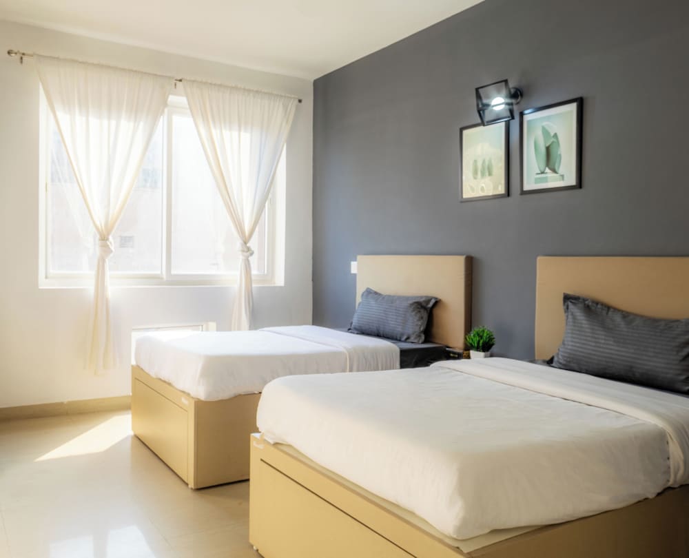 Housr Sector 69 Gurgaon Near Sohna Road