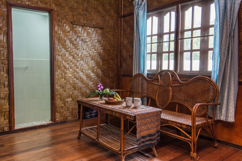 Amandra Villa