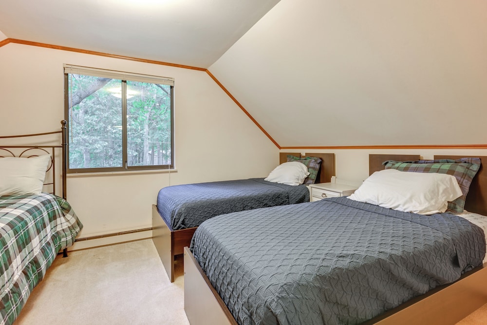 Walk to Beach: Pet-friendly Caseville Cabin