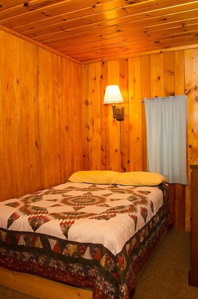 Woodland Beach Resort