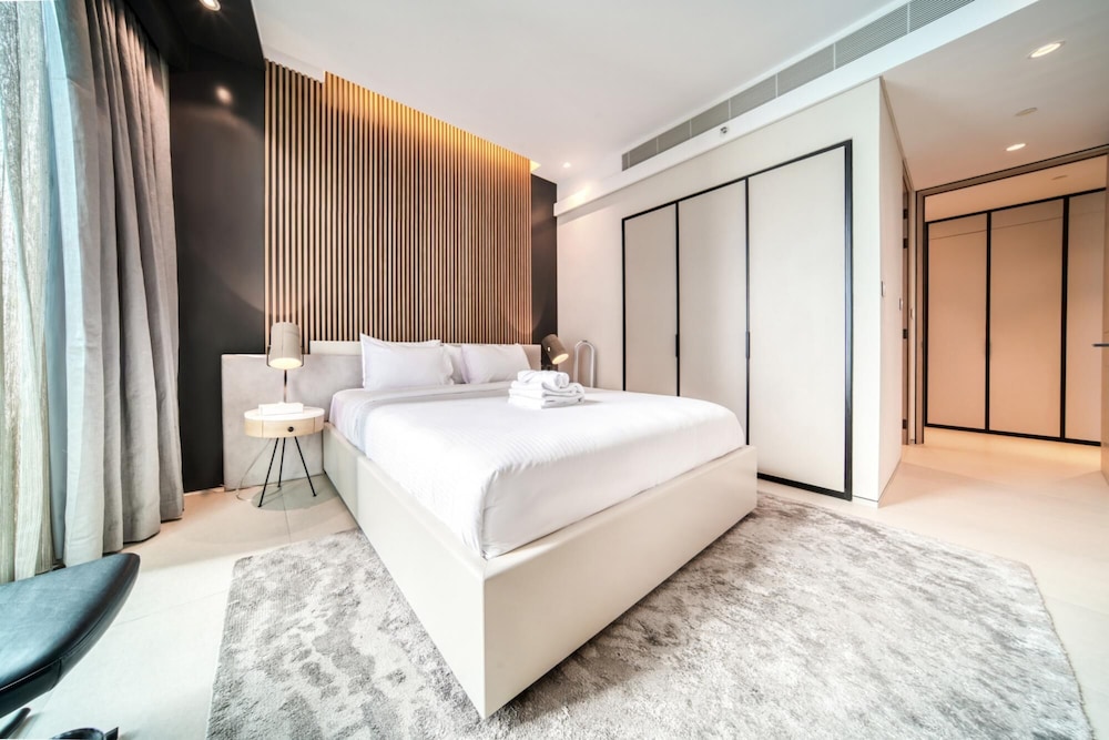 Picturesque Balcony and Beach Haven at Address JBR