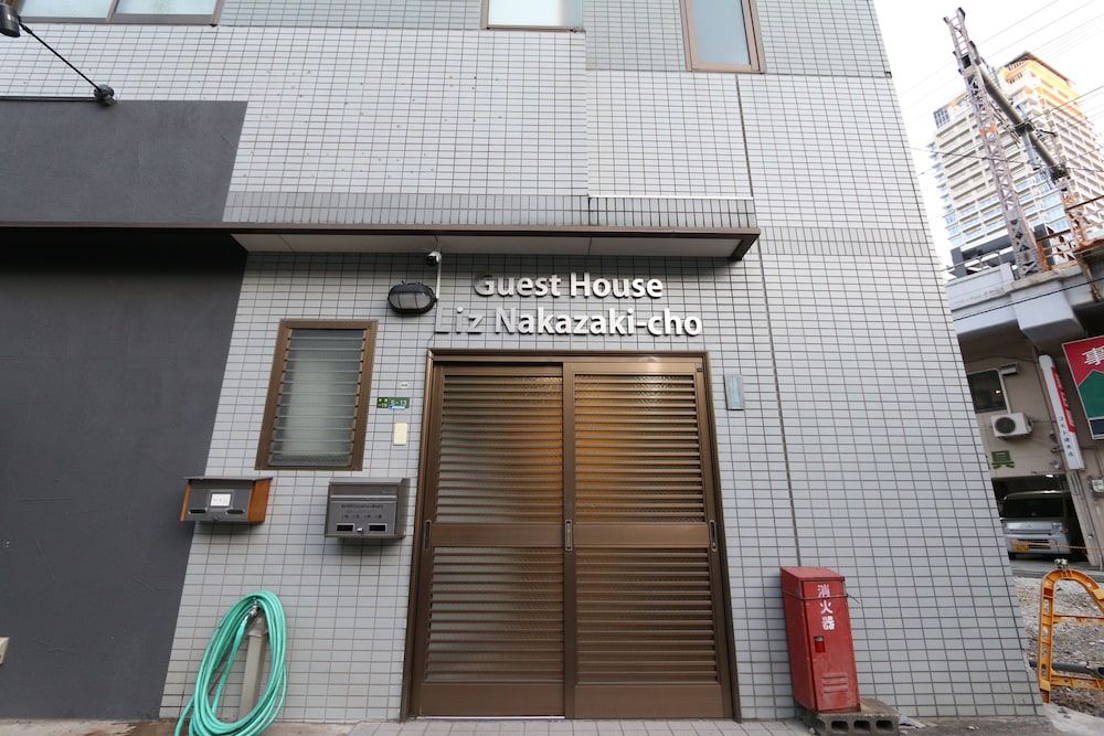 Guest House Liz Nakazaki-cho