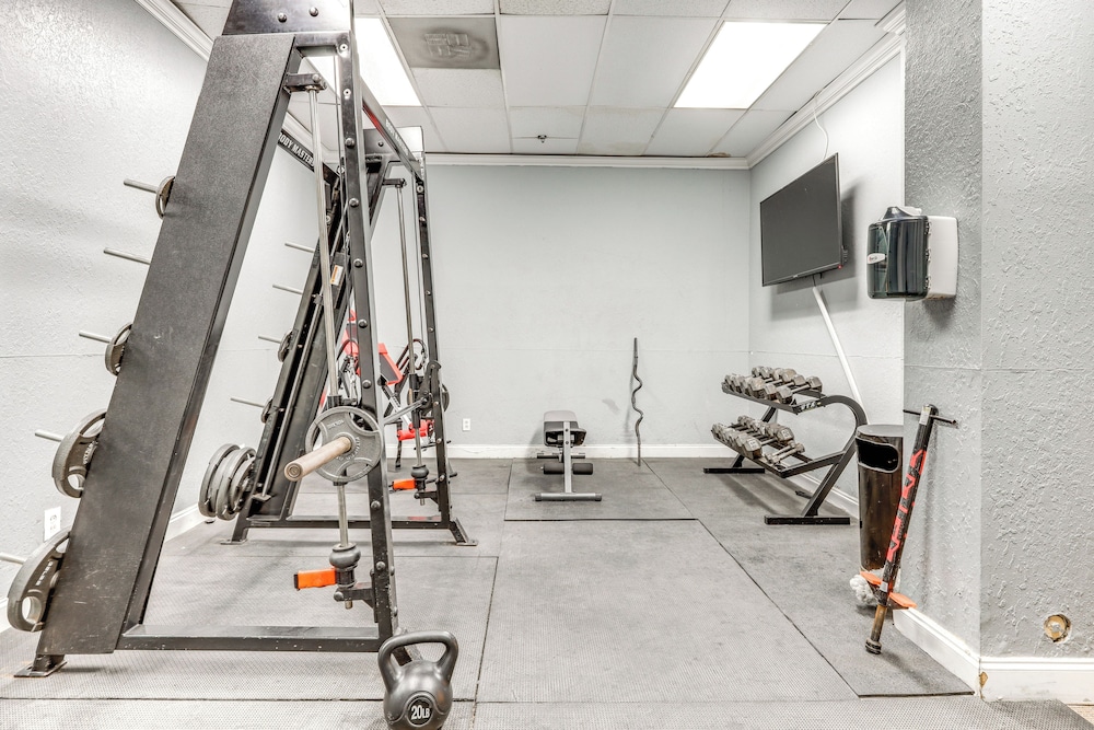Downtown Studio w/ City Views in Jacksonville!