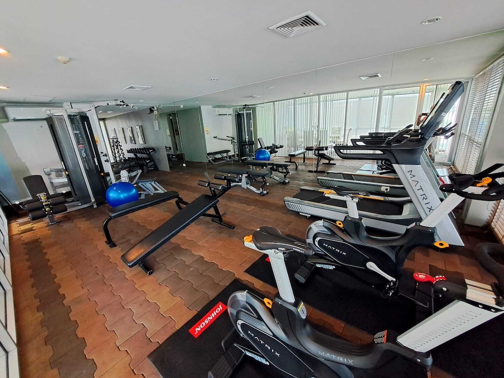 7C - 2 Bedroom Downtown Apartment With Shared Pool