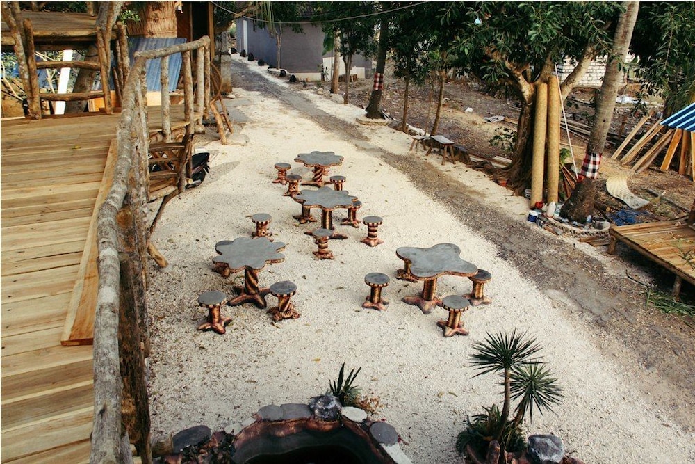 Nyuh Bengkok Tree House