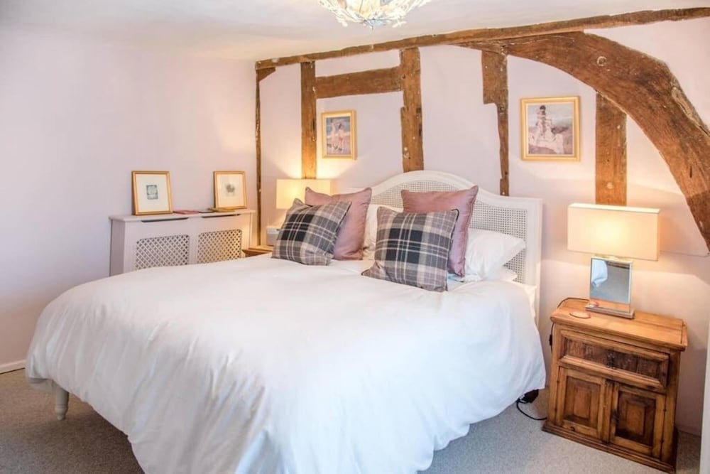 Sudbury Vacations - Rose Cottage Lavenham - Property Image 22