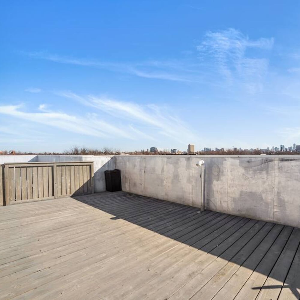 4-bedroom Condo Near Fulton Market w Rooftop