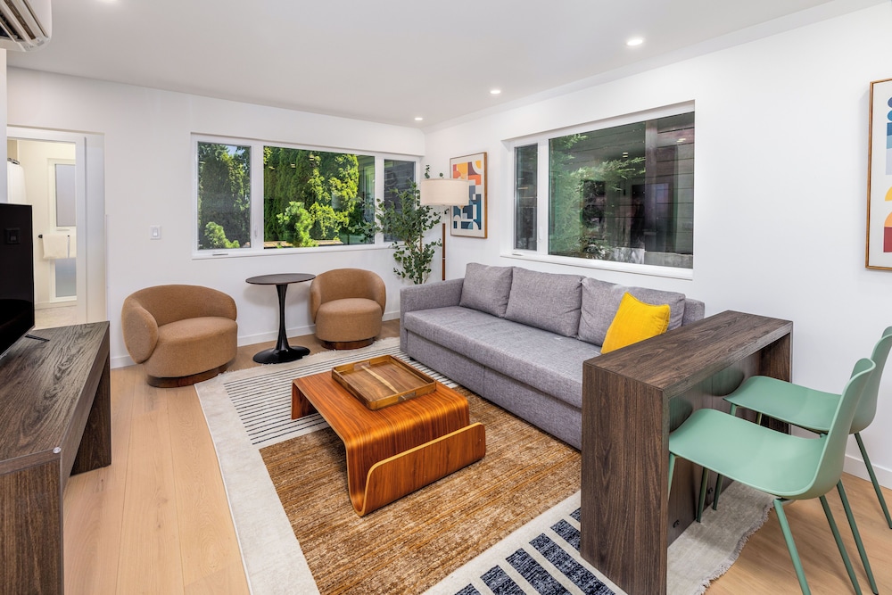 Secret Hideaway - New Custom Built Home