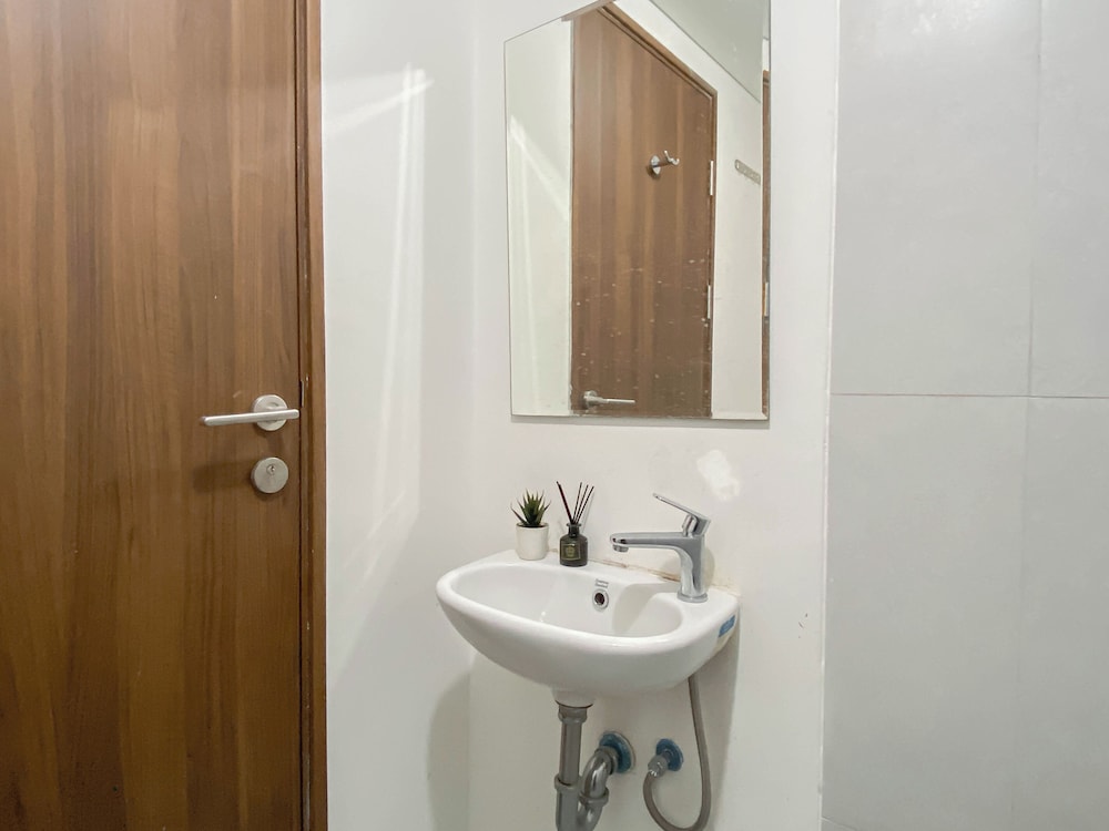 Minimalist Style Studio At Royal Sentul Park Apartment