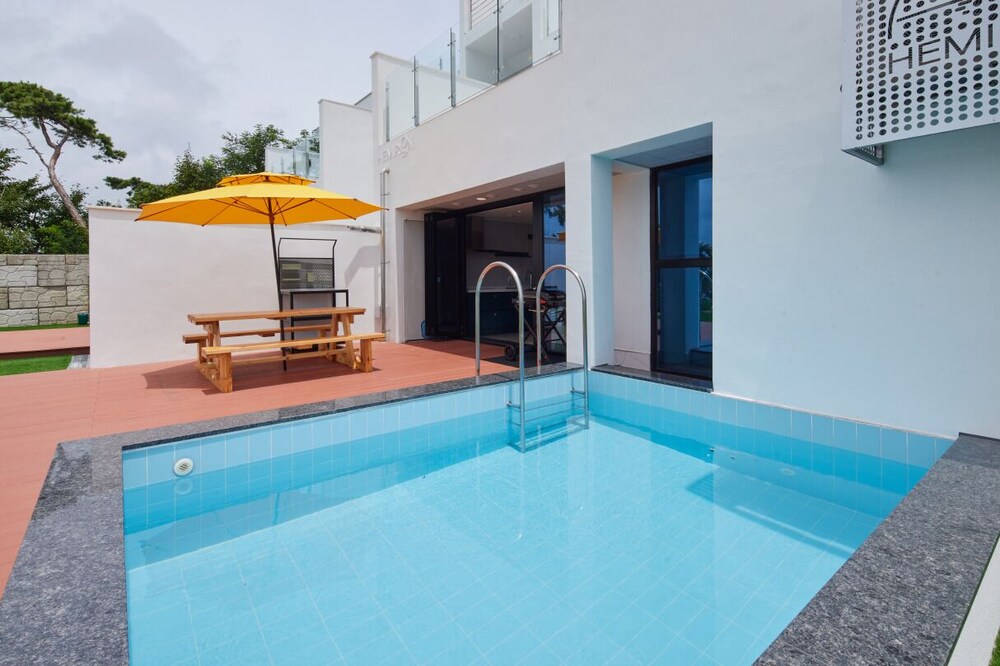 HEMIRION POOL VILLA&RESORT view 4