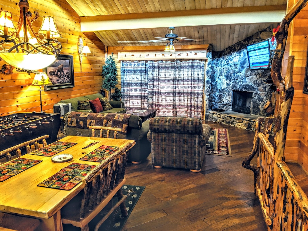 Snow Summit Townhouse Rentals & Sales