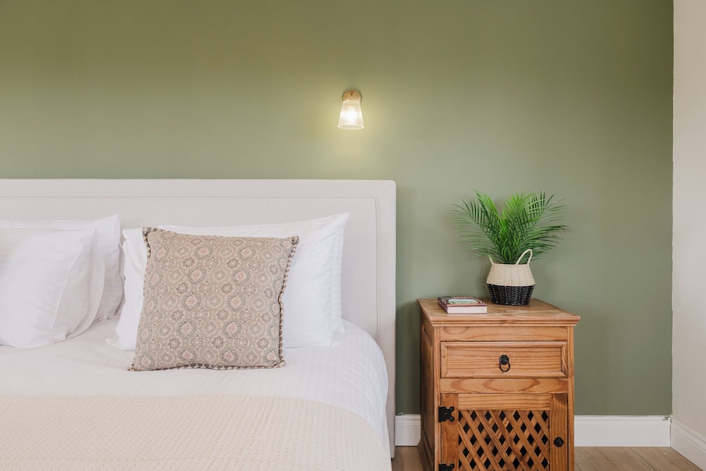 Mulberry Cottage 5BD in Wiltshire
