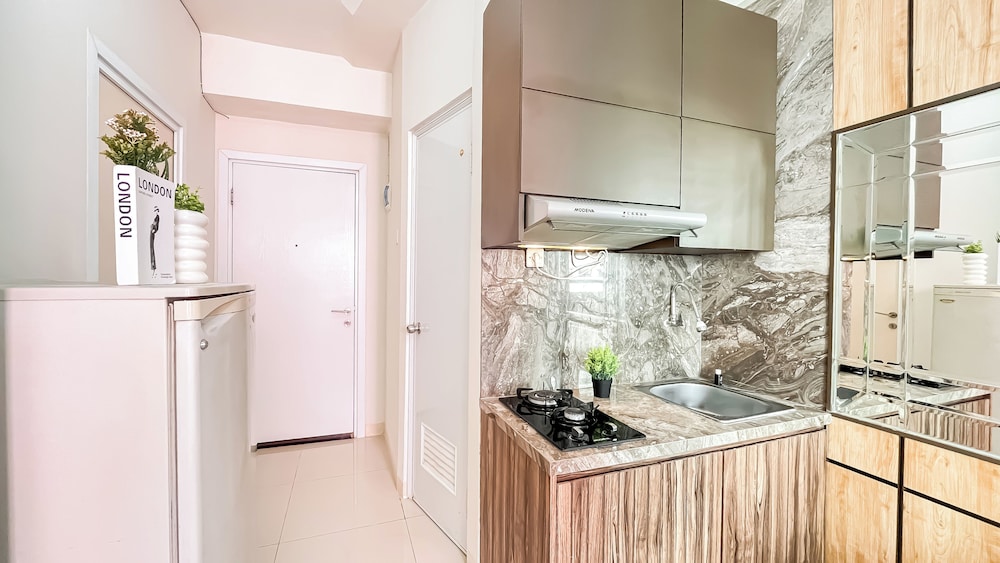 Best Deal And Warm 2Br Apartment Green Pramuka City