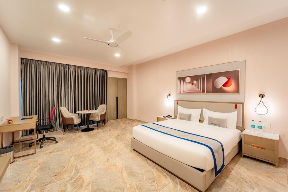 Pravasa Hotel Vijayapura