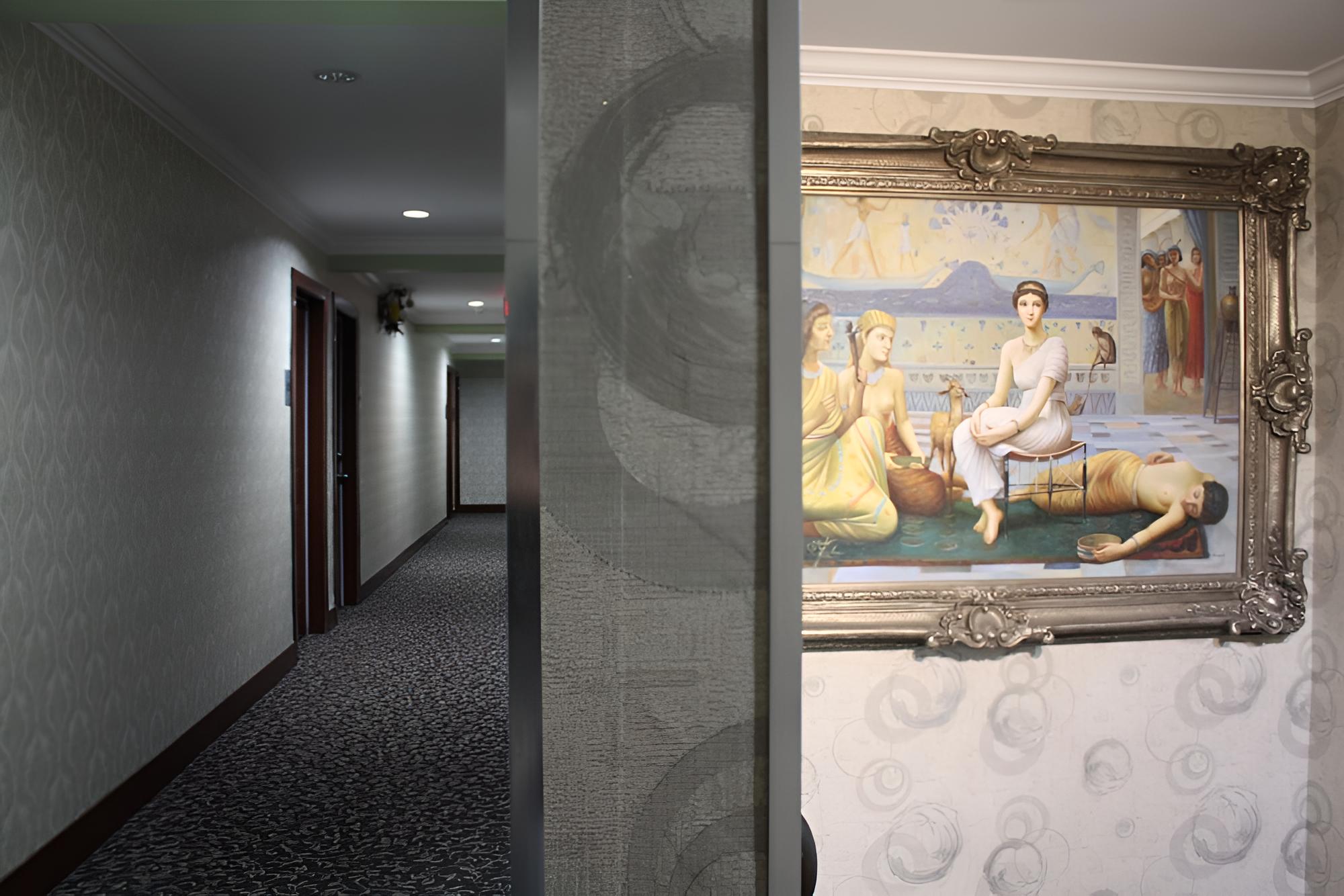 The Deluxe Hotel Vancouver