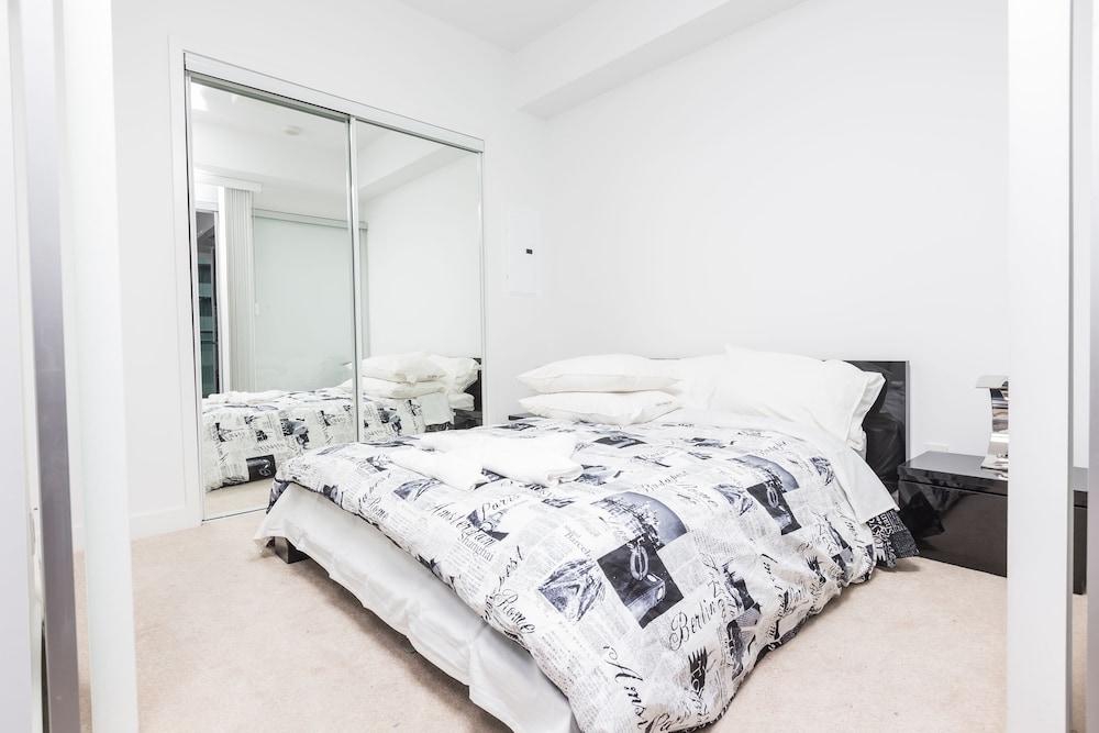 Applewood Suites - 3 Bed Waterfront Area - Image 5