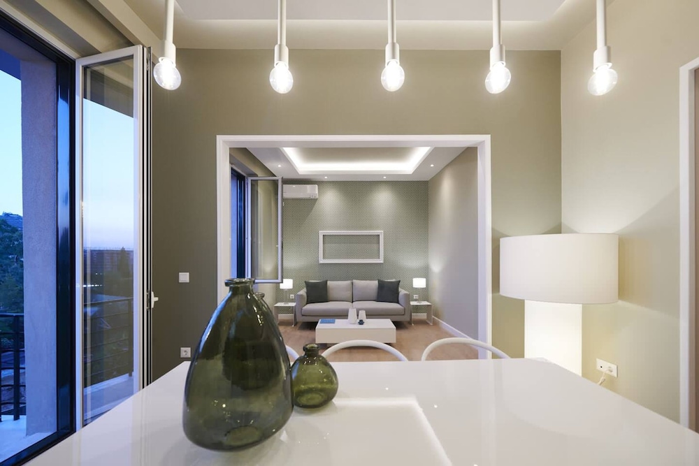 Ma Maison Acropolis Mansion 3bdr Suite N 6 400mbps