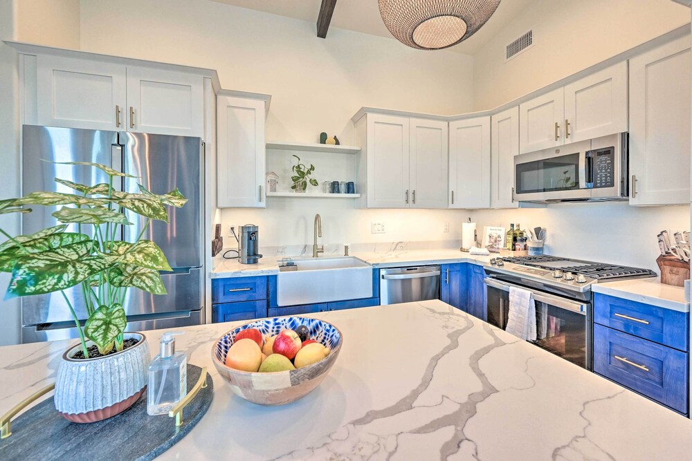 Luxe Pine Escape w/ Mtn Views  Gas Fire Pit! - Property Image 23