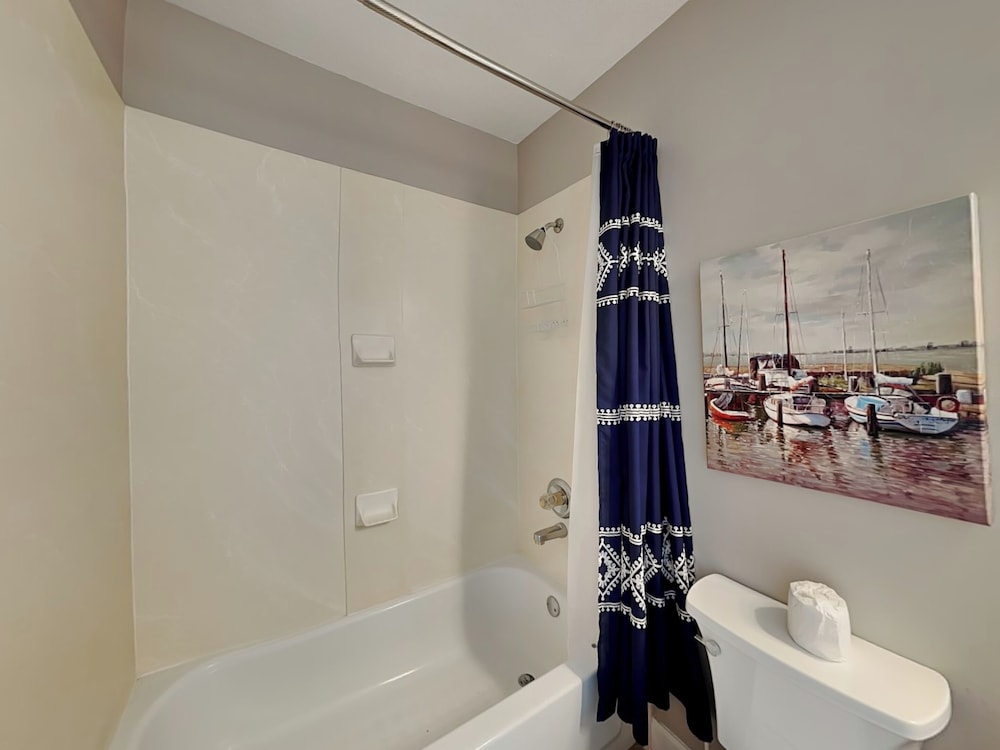 Regency Isle #908 by Southern Vacation Rentals