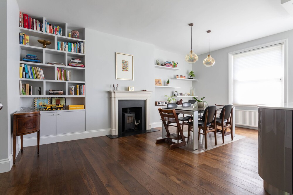 Bassett Road XII by Onefinestay