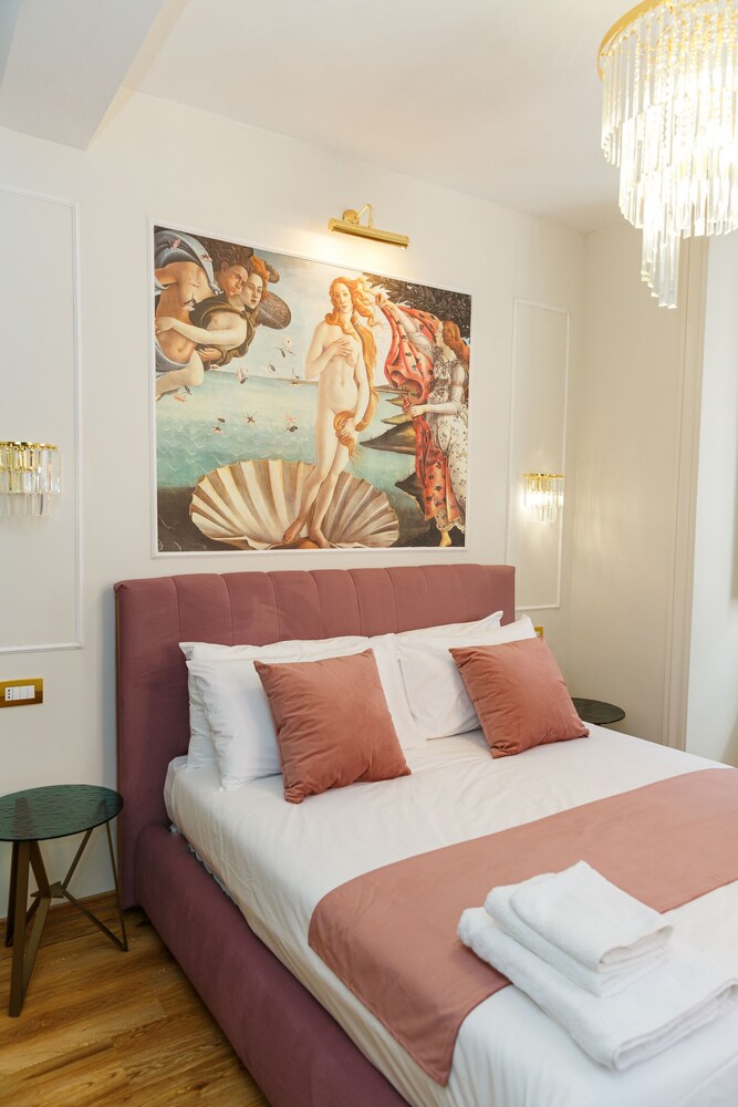 Golden palace luxury guest house