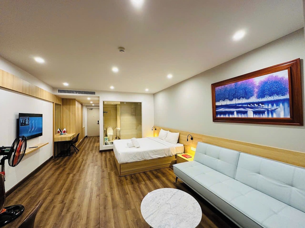Gold Coast Balcony Serviced Apartment