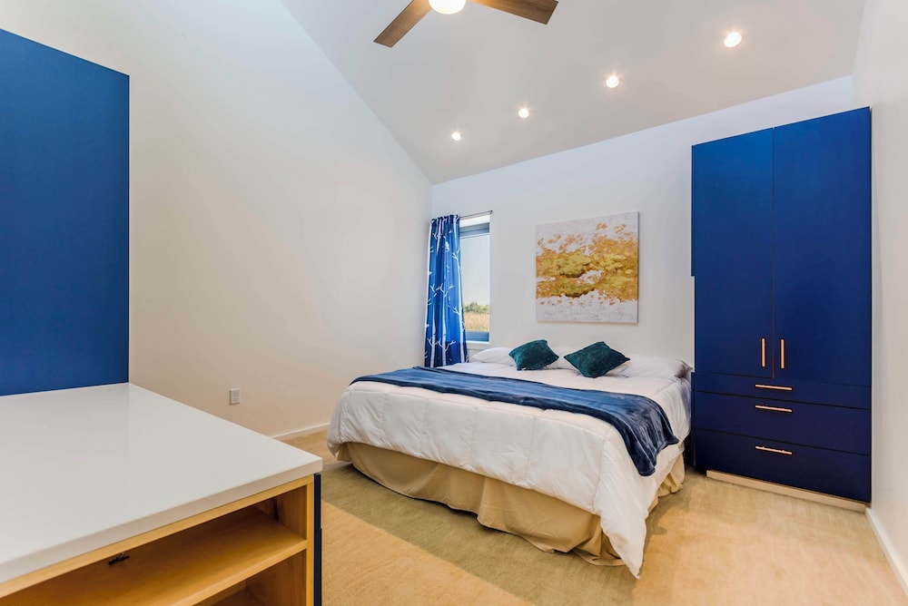 Blue Vista Stone Lodge