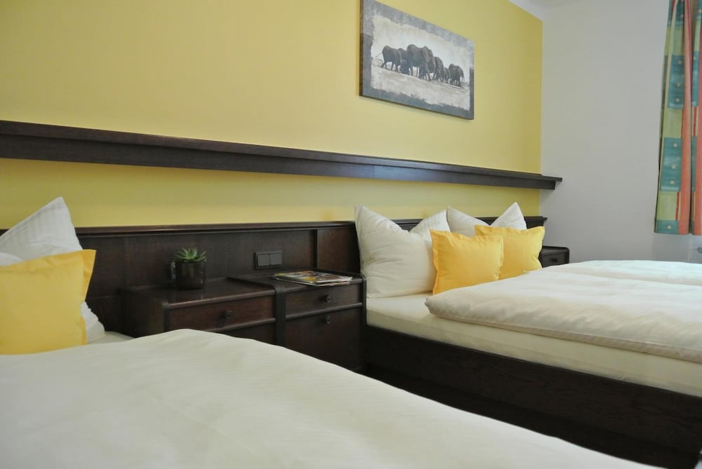 Pension Paradiesgartl