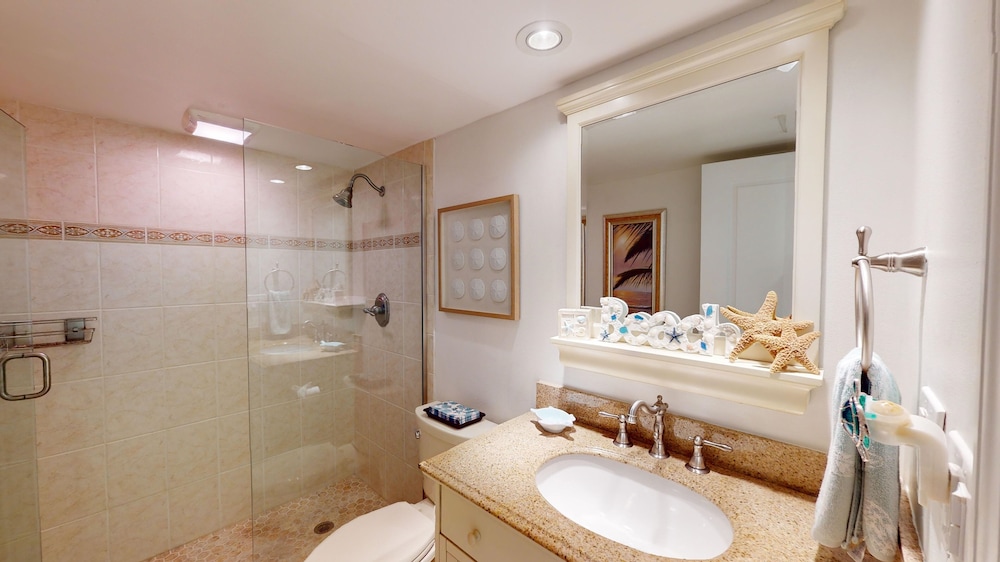 Sandarac 502b: Beachfront 3br Condo W/ Pool & Views 3 Bedroom Condo