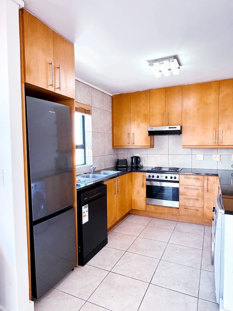 Spacious 1 Bedroom Apartment Atlantica Seapoint