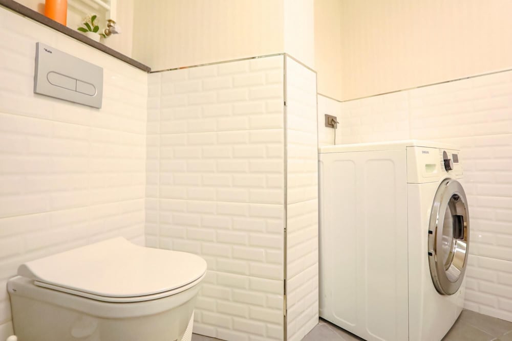 Comfy Flat 500 m to Uskudar Ferry Station